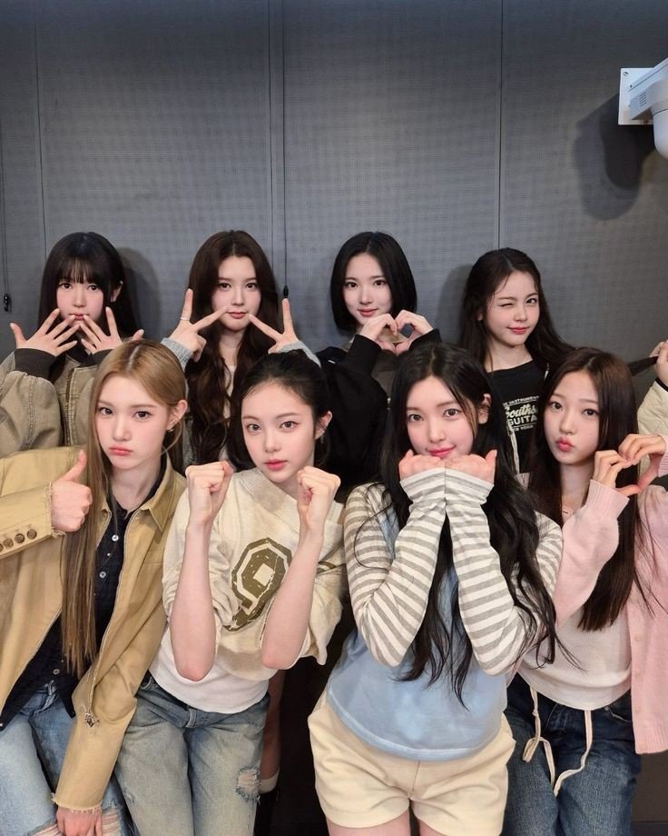 H2H_MEI's tweet photo. Beberapa kali kita semua bahas kebingungan antara Lemon Tang sama Rude buat maju voting nanti. Karna yang sudah sudah music bank ini diambil yang digital paling tinggi diantara lagu di album. Seperti yang udah dibilang, Music bank ini selalu beda beda peraturan.

Semuanya gada yang salah. Akun prediksi juga sama dari awal emang mubank aturannya gak jelas. bahkan admin akun prediksi yang udah biasa ngitung angka sebanyak itu aja dibikin bingung. Awal prediksi masuk lemon tang, terus kedua prediksi jadi Rude!

Kita enggak boleh ada yang salah-salahan karena ini udah hasil kesepakatan kita bersama dan juga hasil riset beberapa kejadian yang udah ada.

Gakpapa, berarti memang bukan rezekinya toh. Buat jadi pembelajaran kedepannya nanti nanti🩵 Hachu keren poll selalu pokoknya🔥