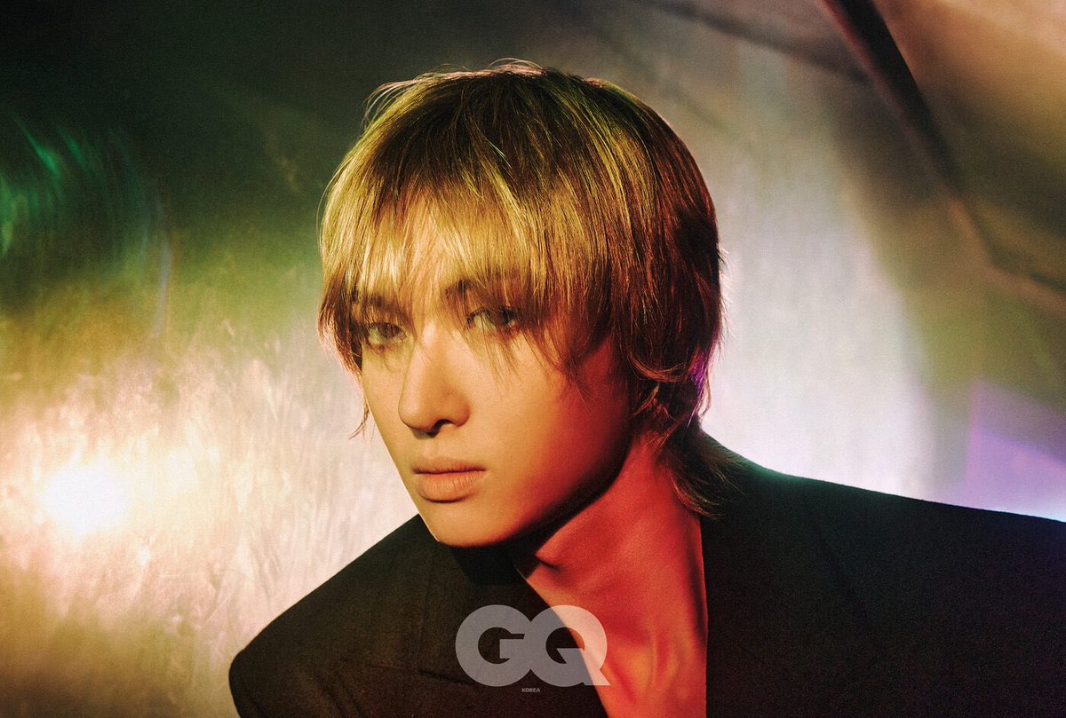 JotU_Martin's tweet photo. @GQKOREA @YSL @cortis_bighit Martin and YSL continue to impress through GQ. Martin Edwards wears SaintLaurent with effortless confidence and sophistication.
#MARTINxSaintLaurent
 #SaintLaurent
 @YSL @cortis_bighit https://t.co/dL1ujgsuXN