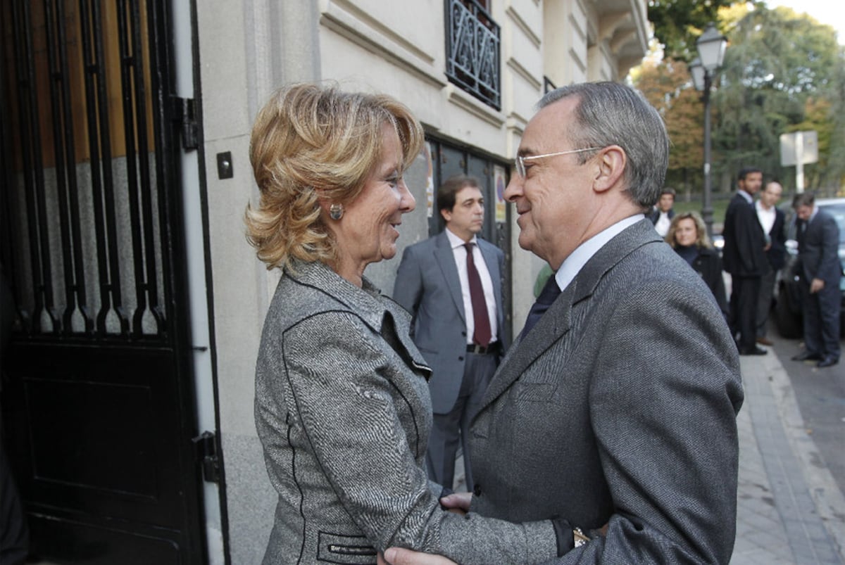 FonsiLoaiza's tweet photo. Hoy, Almeida ha adjudicado a la empresa del hermano de Esperanza Aguirre la viabilidad de la recalificación de la ciudad tecnológica del Real Madrid Florentino Pérez en Valdebebas. Mafia pura. https://t.co/br65MCbLlK