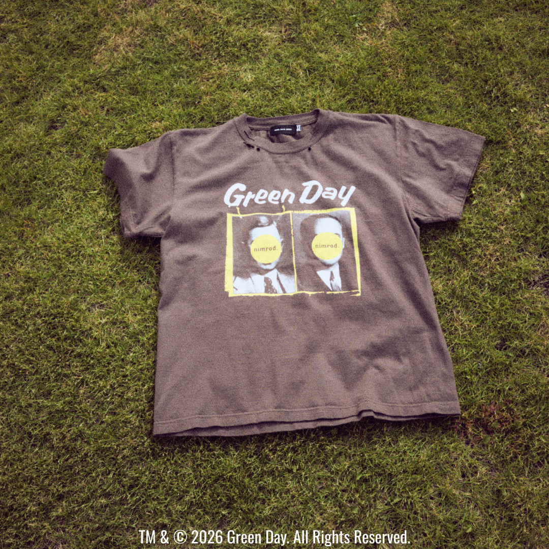 GOOD_ROCK_SPEED's tweet photo. GREEN DAY Collection.

時代を変えたパンクロックの空気を、
グラフィックTシャツという形で。

ヴィンテージライクな風合いと、
日常に馴染むシルエットで仕上げました。