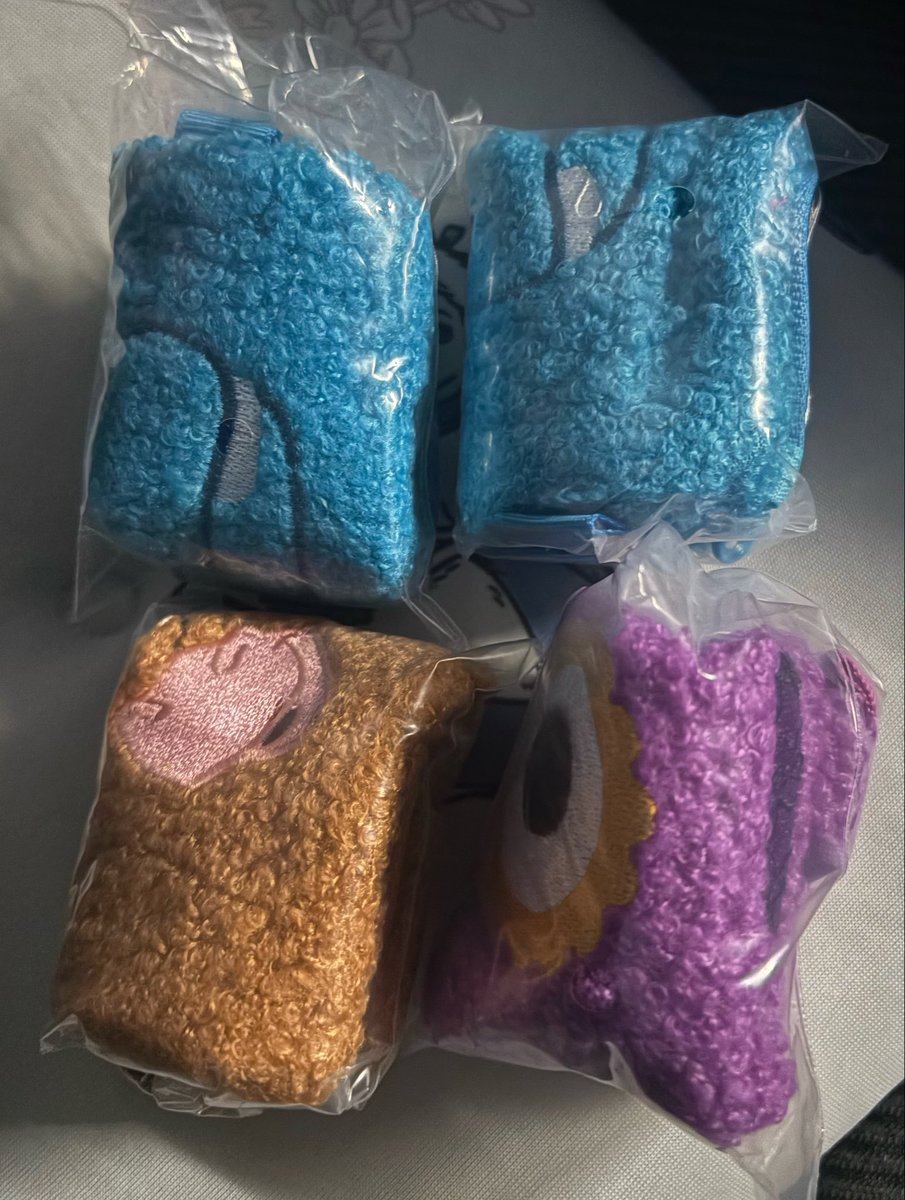 aaa_1ice's tweet photo. トイ・ストーリー5 もふもふポーシェット
ガチャガチャ　交換

【譲】
ブルズアイ
アトラス×2
スナッピー
　　
【求】
スマーティーパンツ

郵送にて交換可能な方で
よろしくお願いいたします！

#ディズニー交換 https://t.co/K8IxOdil5c