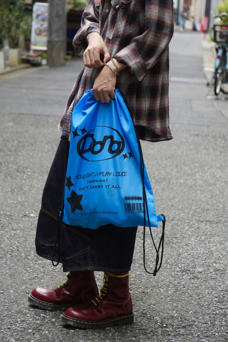 DoonaOfficial's tweet photo. - NEW GOODS INFORMATION -
　
⁡✧•----------------------------------•✧
　
・Logo Knapsack（Black / Blue) ¥2,500
・Bacteria Logo Towel ¥2,000
・Logo Hologram Sticker ¥500
・Original Logo Sticker ¥500
⁡⁡
✧•----------------------------------•✧ https://t.co/GfaI83Y0t6