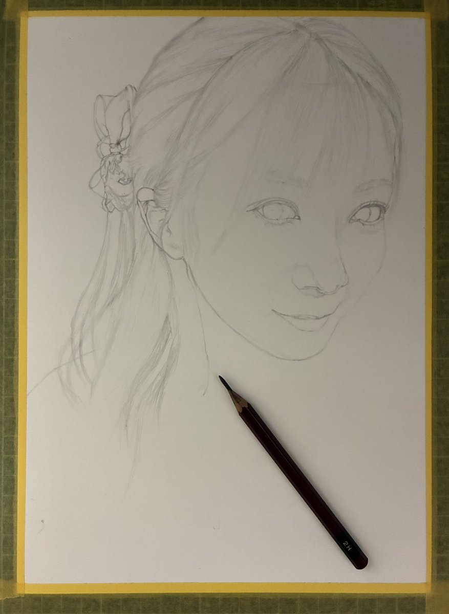 いつも通り少～しづつ描いてます😁 #色鉛筆画の下描き #wip