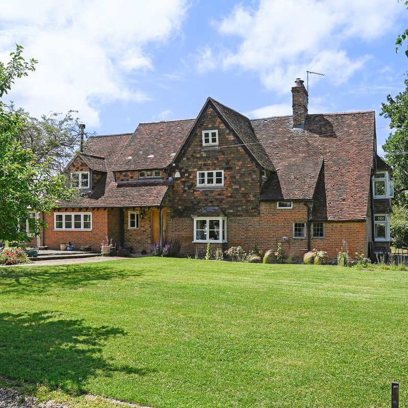WarnerGrayKent's tweet photo. Set in a rural part of Headcorn in Kent, 'Wilderness' has a super mix of traditional and modern. With six bedrooms, this could make a perfect family home. Contact WarnerGray in Tenterden for more. https://t.co/yS7dpjtwOr #warnergray #headcorn https://t.co/cjSpZVIXzH