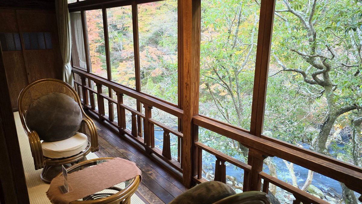 poco_a__poco___'s tweet photo. 福住楼はいいぞ https://t.co/q2tNE5tstY