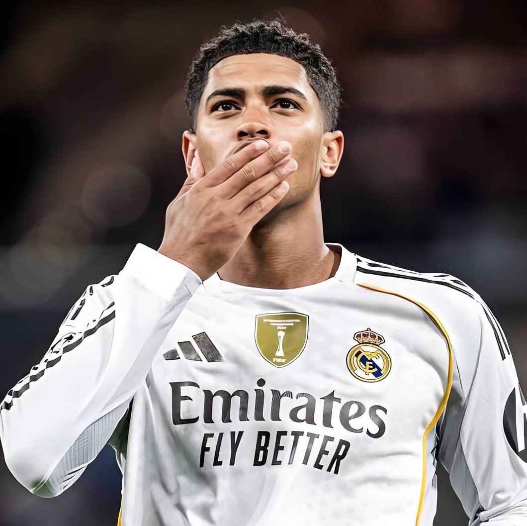 madridistahoy's tweet photo. 💣 Aparte de DESCARTAR a Enzo Fernández, con el comunicado el Real Madrid quiere decirle a jugadores similares de su plantilla como Valverde y Bellingham, que son IMPORTANTES.

❌ No es un fichaje COMPATIBLE con lo que hay ahora mismo en el equipo.  

ℹ️ @Ramon_AlvarezMM https://t.co/g9hzEFtaGa