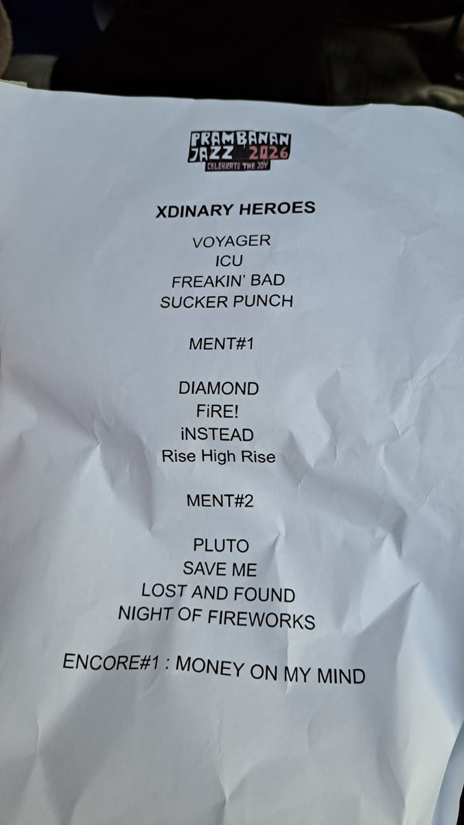 justlittel_'s tweet photo. MAKSD LO 4 LAGU TERAKHIR INI APA??? DAH FIKS AKU NANGISSSSSSSSS BENERAAANNN INI, JUJUR INI MATA UDAH BERKACA KACA https://t.co/lfd1t5SOFr