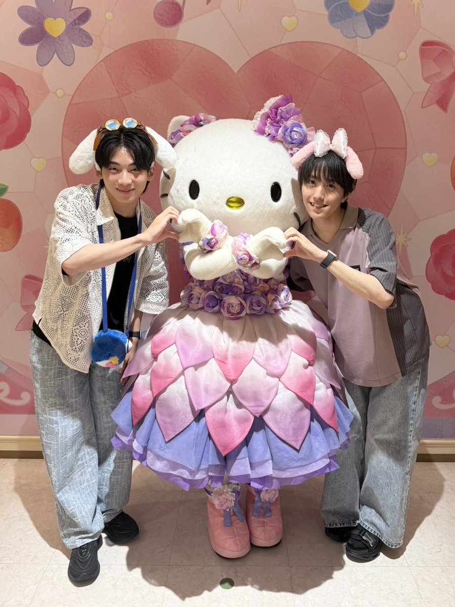 Yuma___1202's tweet photo. はるとと2人でサンリオピューロランドへ🩷💙

はるとが誘ってくれて、僕も初めてだったので2人で可愛い空間に大はしゃぎでした🤭
インスタにたくさん写真載せます📸

（撮影失敗したブレブレのマイメロちゃん…）

#サンリオ #神戸セーラーボーイズ #神戸セラボ https://t.co/NqhAZHCM0i