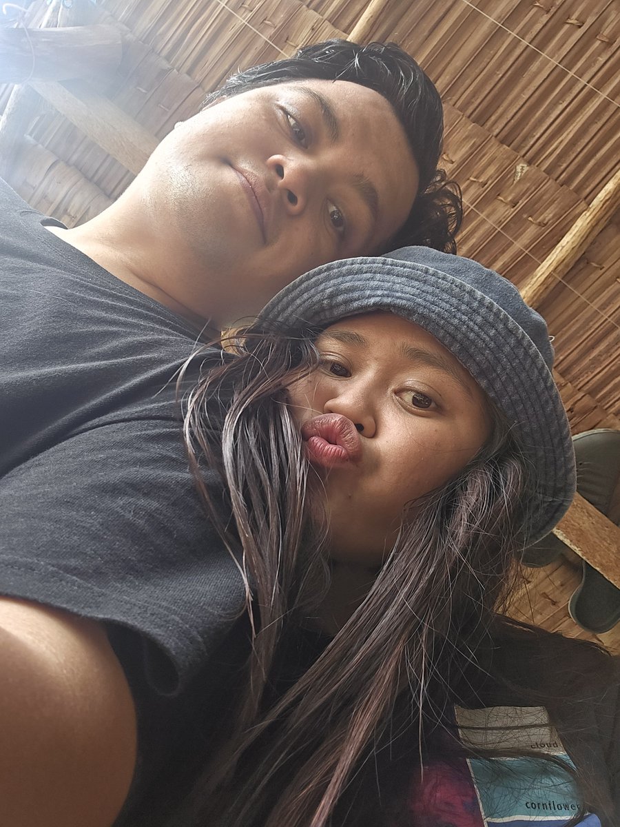 jessybeeeeee's tweet photo. I'll dump it here. Never been posted kasi ang alam ng iba may sakit ako.. ang alam naman ng iba naka-leave ako 😂 THANK YOU JUNE 💜 https://t.co/YQ49JQ4To9