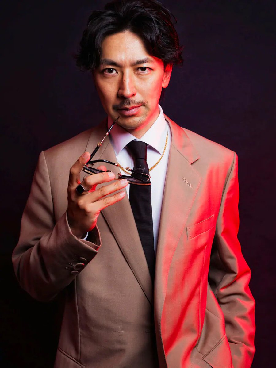 TAKAHIRO_UENO_'s tweet photo. 【Real Sound】
マイケル・ジャクソンが“観る音楽”を発明した真意とは？　プロダンサー・TAKAHIROが読み解く、孤高の天才の創造力と人間性

Michael Jacksonの魅力をニューヨークで10年活動したダンサーの目線で熱く語りました。

https://t.co/hkyBCDwTvf

　　　　　　　　　　　　　TAKAHIRO（上野隆博）
写真はインタビューページより