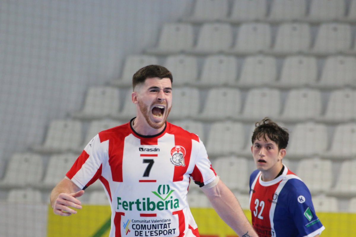 FamaseFm's tweet photo. Equipación #Rasán para el @bmpuertosagunto  , uno de los equipos de #balonmano más destacados de la Comunitat Valenciana y que tiene sus orígenes allá por los inicios de los años 50. 

¡Todo un clásico! https://t.co/0iIs1HmFL5