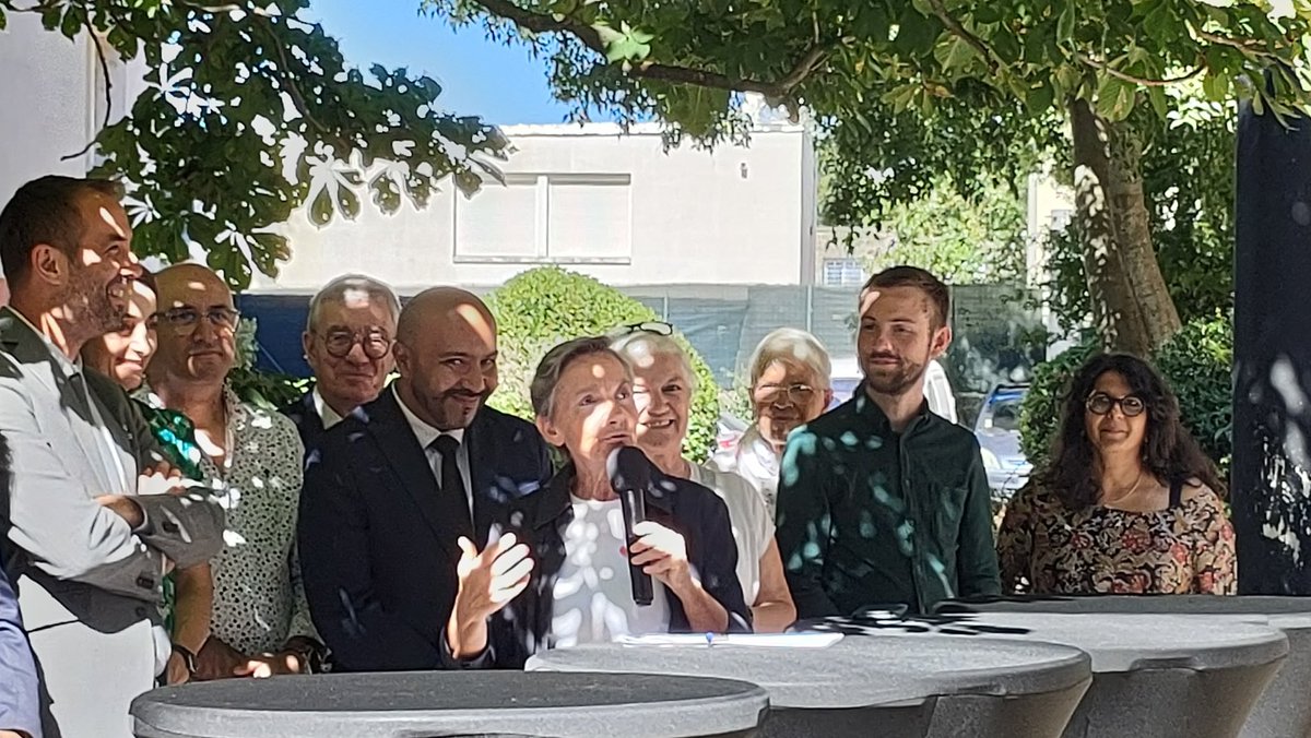 Prefet34's tweet photo. 🏗️ #RenouvellementUrbain | Le quartier de la Mosson poursuit sa transformation.

Le 2 juillet, la secrétaire générale de la préfecture de l’#Hérault a participé au lancement des travaux de la première crèche Yci Enfance de Montpellier dans le cadre du projet de renouvellement urbain soutenu par l’ANRU.

👶 Cet équipement de proximité viendra renforcer l’offre d’accueil pour les jeunes enfants, répondre aux besoins des familles et contribuer à l’amélioration du cadre de vie des habitants.