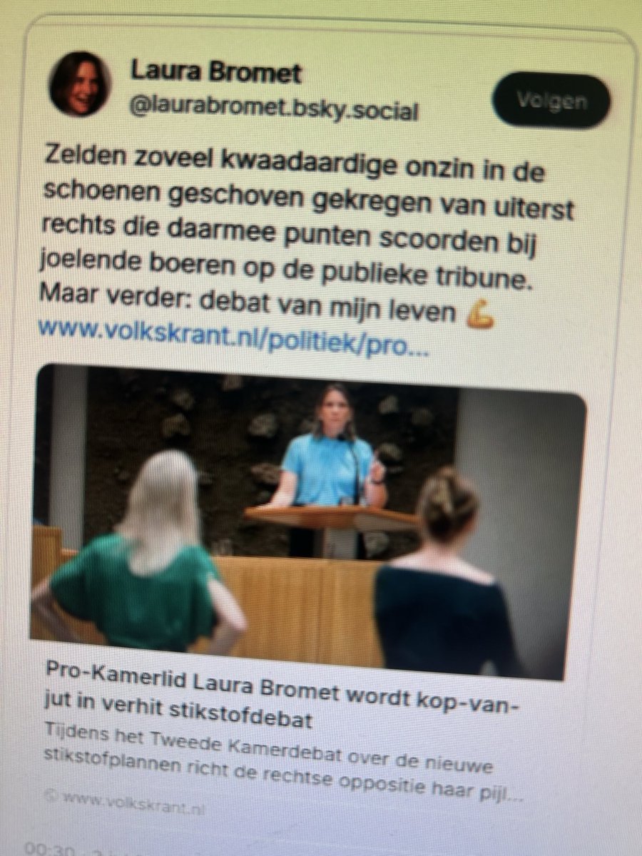 Leoniebramel's tweet photo. “debat van mijn leven” Aldus Laura Bromet van partij PRObleem 
Ze antwoordde continu: “daar geef ik geen antwoord op, dat weet ik niet, daar reageer ik niet op, wat was uw vraag ook alweer?” Ik heb zelden iemand zo ongemakkelijk zien zijn. https://t.co/p9fMJWAVjU