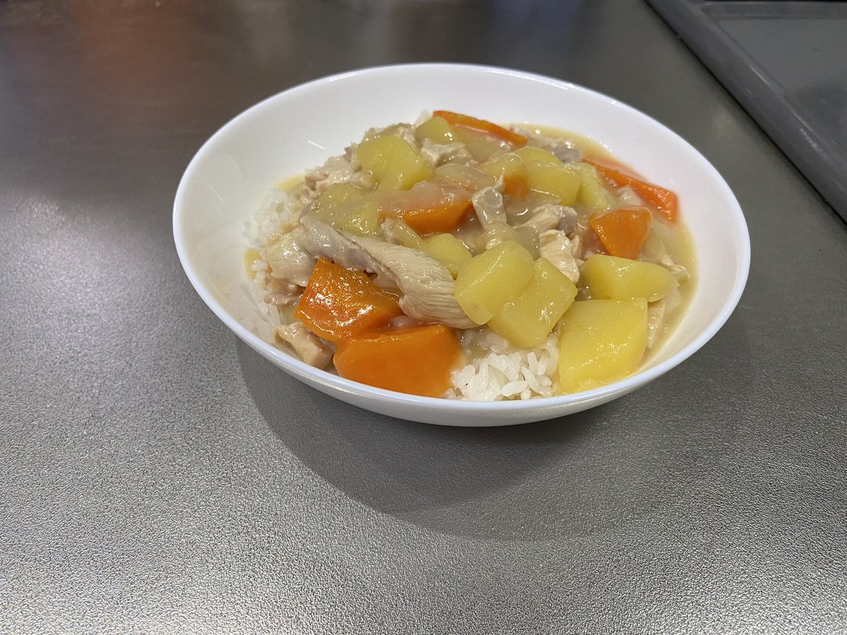sakura06132's tweet photo. σ(・ω・)今日の夕飯...♪*ﾟ
シチュー https://t.co/5glmqqEEQ0