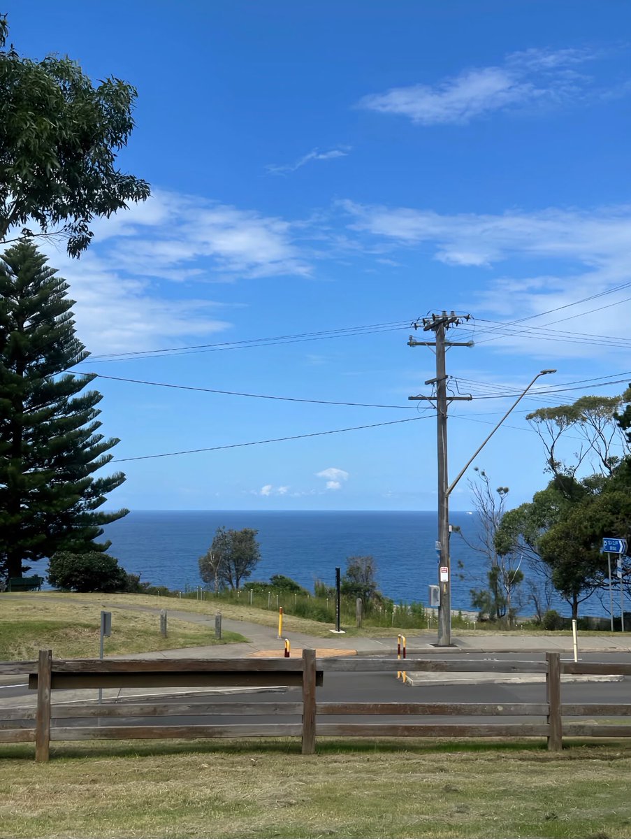 kingboodeenn's tweet photo. #Kiama
#CentralCoast
#Wollongong
Set off on a leisurely getaway around Sydney. With the coastline and stunning scenery all along the way, enjoy a relaxed and carefree journey. https://t.co/6US3f0mbRz