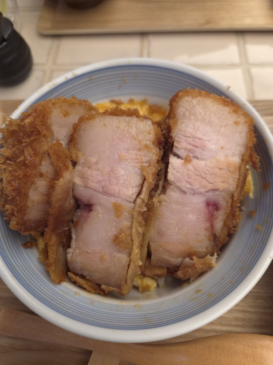 bezzbu's tweet photo. คือเข้าใจมะว่า หมู300g ที่มัน10% กับมัน 70% มันต่างกัน https://t.co/VC9GBF7cXg