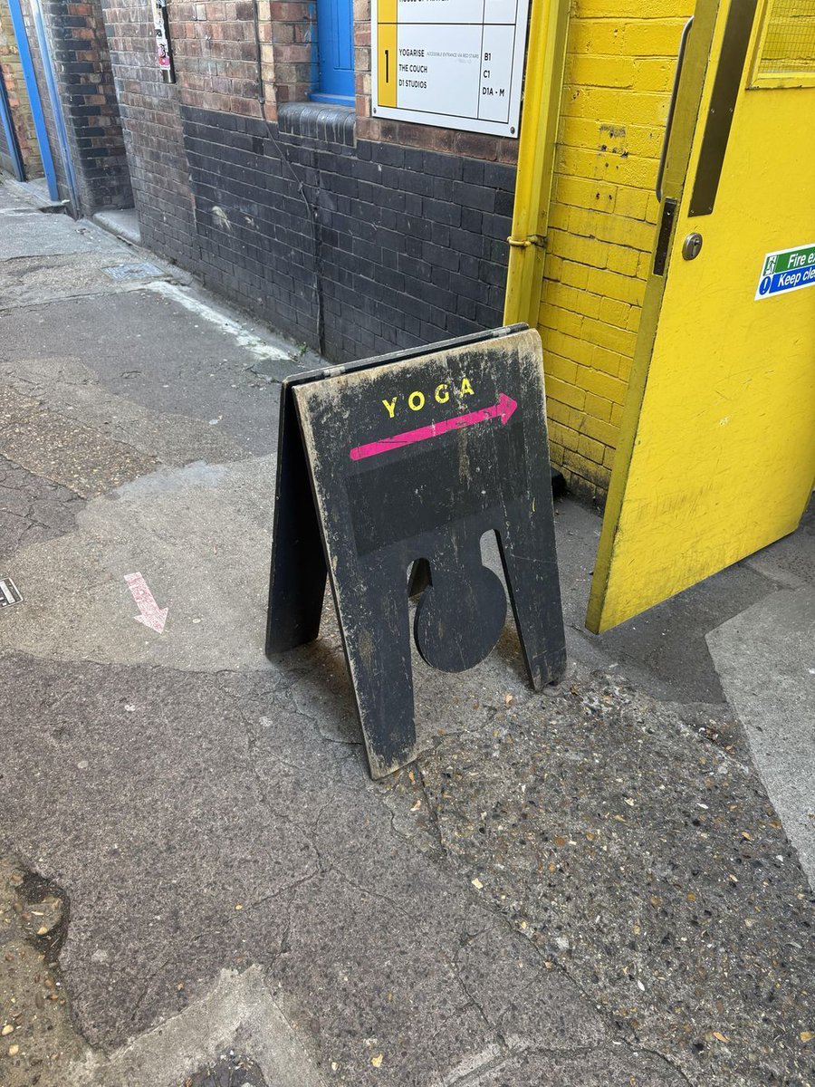 RaminNasibov's tweet photo. yoga sign https://t.co/JXxlwAJ58h