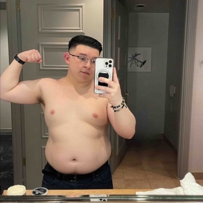bucktoofn's tweet photo. 💪😹 https://t.co/zmcq1vnU0j