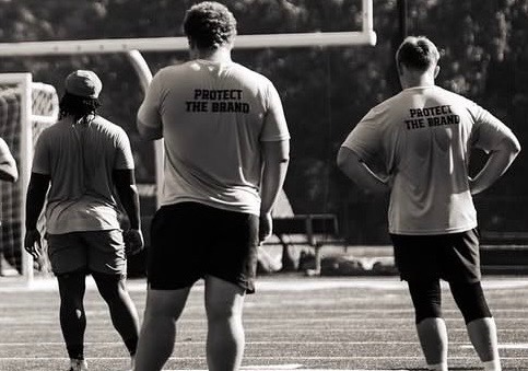 Householde29103's tweet photo. 100° heat, @LaSalleFball conditioning camp — no complaints. putting in the work before the 4th. “Protect the Brand” isn’t just on the shirt, it’s the standard. 🔥🏈 #ClassOf2028 #ProtectTheBrand https://t.co/m7bVLvMyRG