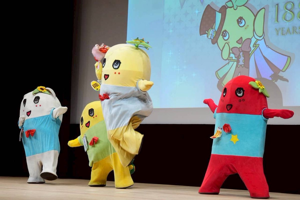 funassyi's tweet photo. みんなー今日も一日お疲れ様なっしー♪
ヾ(。゜▽゜)ノふなっしーBDイベント無事に終演しましたなっしー♪
ご来場の皆様、何時も応援してくれるみなさま本当にありがとうございますなっしー♪
これからもみんなと一緒に思い出紡いでいくなっしー♪
明日もみんな幸せが訪れますように梨汁ブシャー:＊
もやばーすで