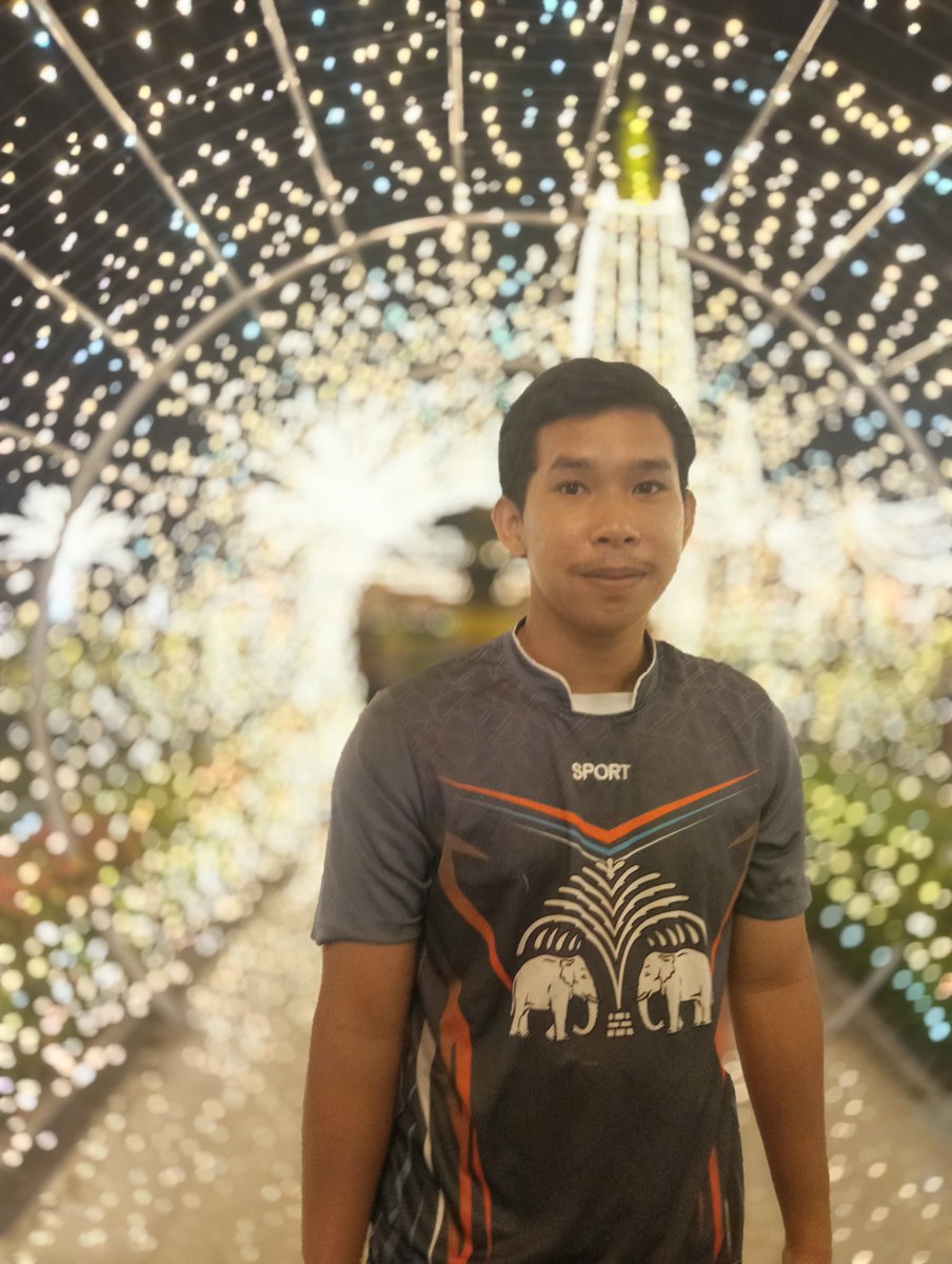 Srayut9964's tweet photo. Happy birthday to me 25yers 😊😊😊😊 #พนม #ตาขุน #สุราษฎร์ธานี https://t.co/IhgwyuKXNz