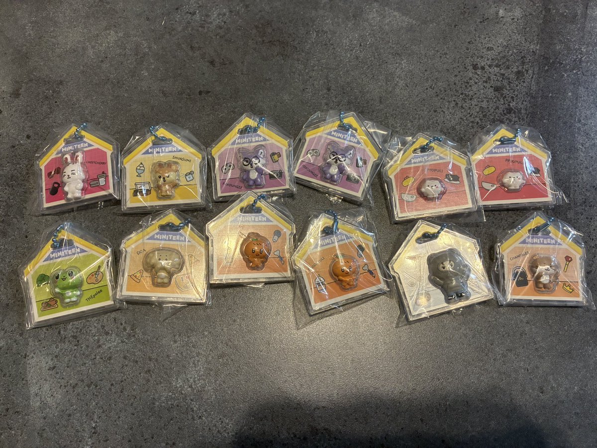 m_imi01's tweet photo. SEVENTEEN セブチ MINITEEN ミニティーン パッケージチャーム 交換

求 ジョンハン(最優先)、ミンギュ、ジュン

譲 エスクプス✩、ジョシュア、ウォヌ✩、ウジ、ディエイト、ドギョム、スングァン、バーノン、ディノ

✩の方はジョンハンとの交換のみ

郵送交換のみ
お気軽にお声がけ下さい https://t.co/EUY4Fd2QSj