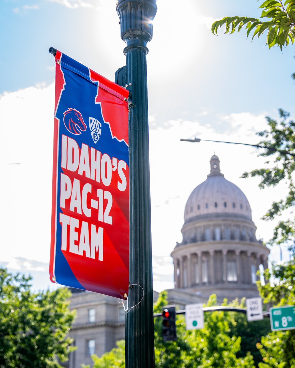 BroncoSports's tweet photo. 𝗧𝗛𝗘 𝗙𝗥𝗢𝗡𝗧 𝗣𝗢𝗥𝗖𝗛 𝗢𝗙 𝗜𝗗𝗔𝗛𝗢 🏡🔵

Happy Statehood Day to the place we call home!

#BleedBlue | #WhatsNext https://t.co/2tXnoJ4EFp