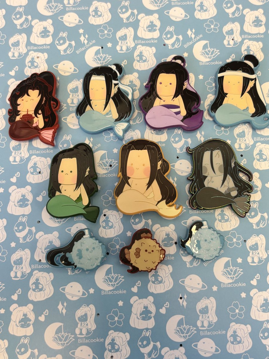 Billacookie's tweet photo. Danmei lovers I am selling off the last of my enamel pins. Some of these are the last ones !!  
All pins are 
1-£10 
2 for £18
3 for £25 
Will do a deal if you buy bulk 
First up is heart pins tamagotchi and mermaid https://t.co/dWOk2XTFa9
