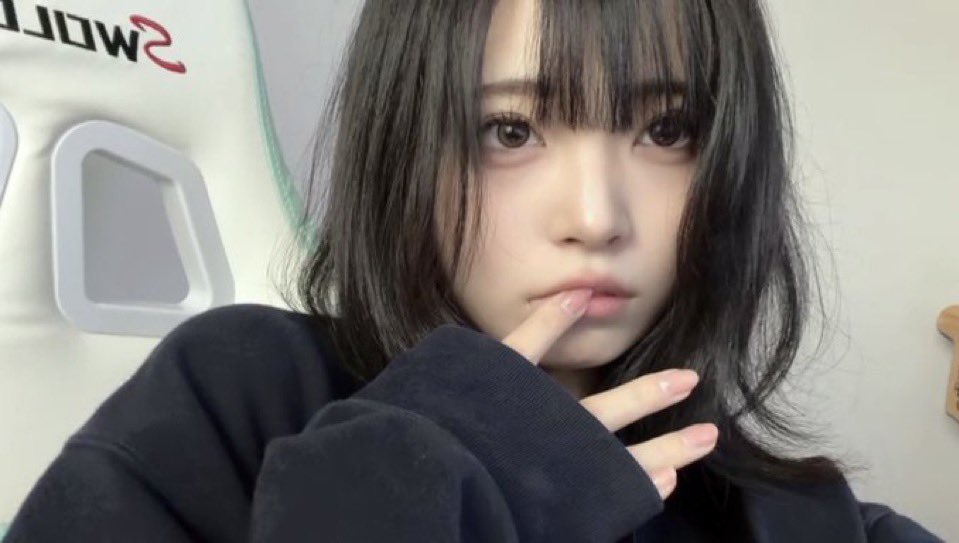 vltukl's tweet photo. 仕事終わりにお貢ぎしたくなっちゃう子はどーこだ︎💕︎
みゆのとこおいで？︎💕︎
話早い子しか相手しないよ
自分から来れる子嬉しいかも

#貢ぎマゾ #貢ぎ奴隷 #崇韓 https://t.co/nQolWgf9ms