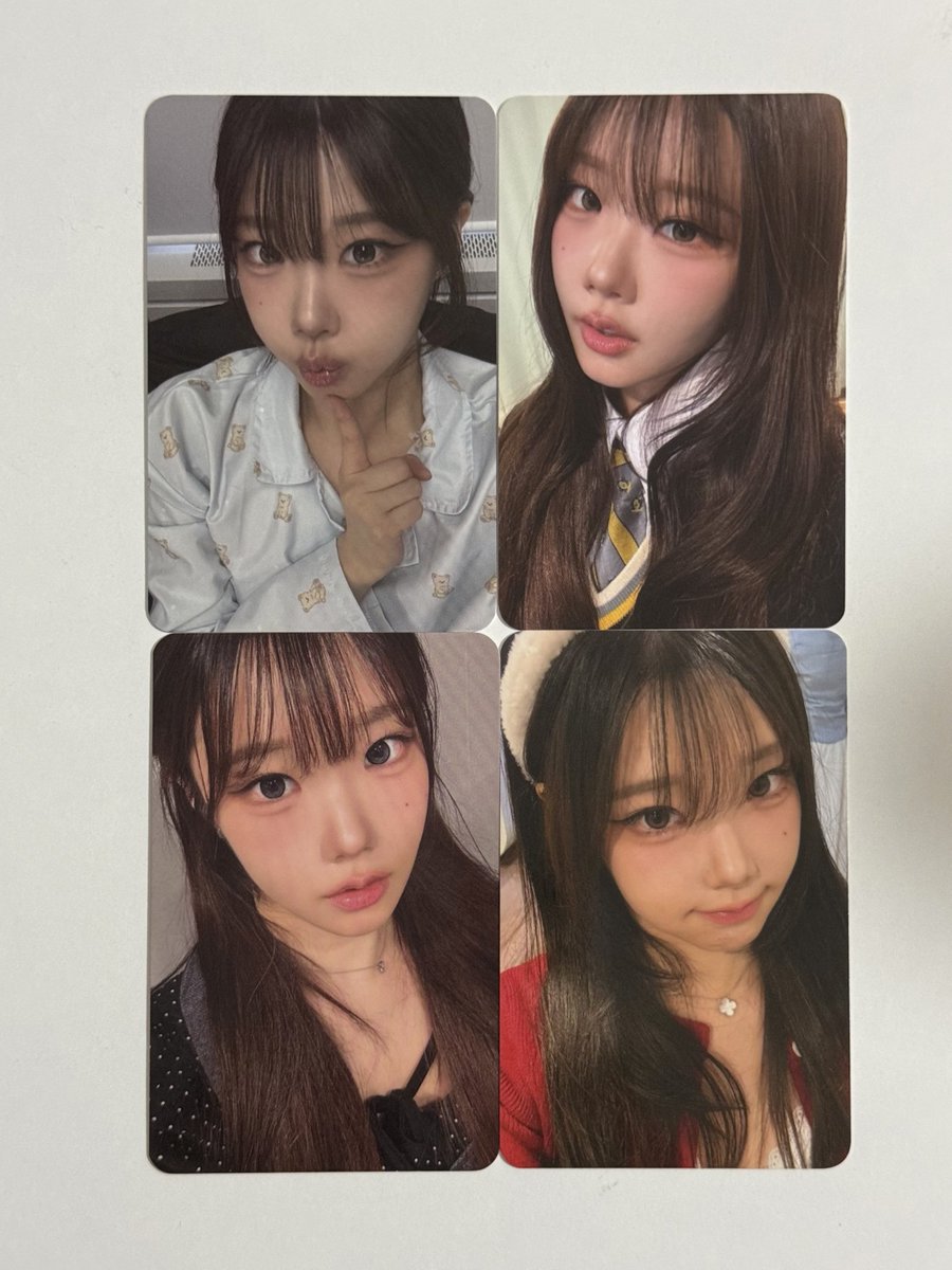 wonainee's tweet photo. 디피 영통 특전 포카 ~~ 귀여워 #윤채원 https://t.co/lfLAor9aRF
