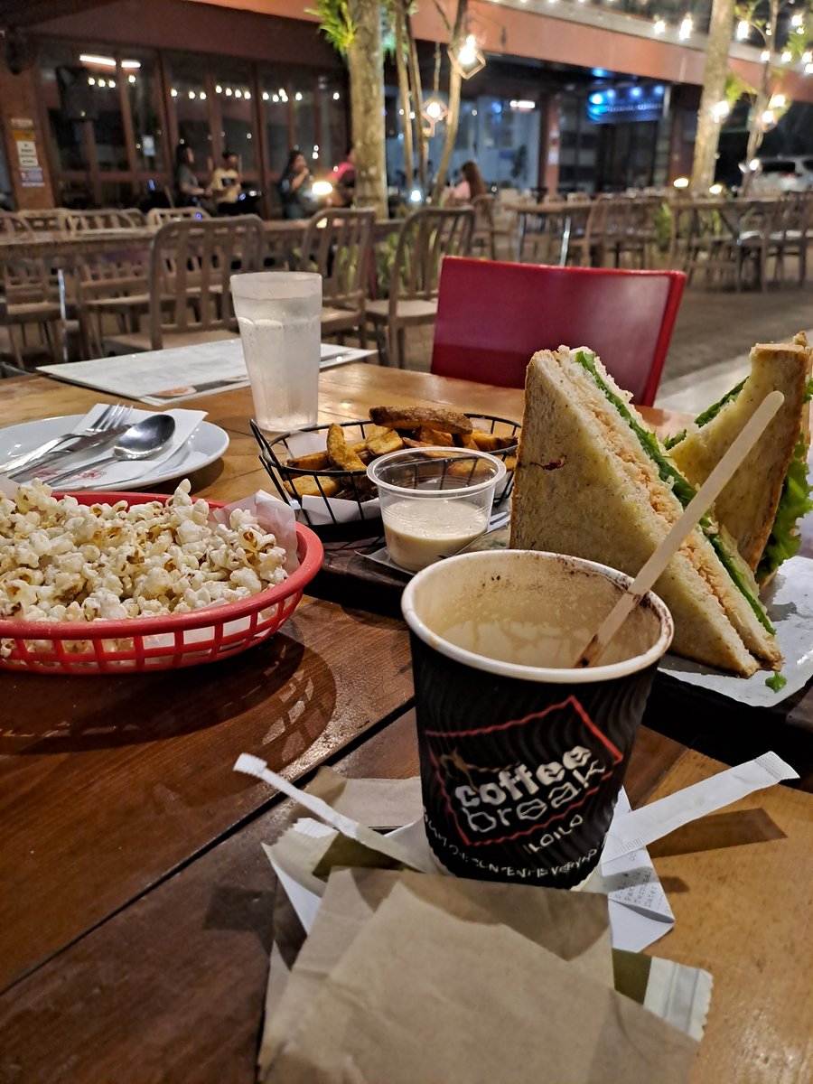 March66258517's tweet photo. Somewhere I love, hanging out alone and looking for some1 yo talk, gala travel ,okay na ako ,dito kb? Pramdam kana.🥰 #iloilo #fun #discreet #lover #food #wander #travel #usa #pinas #meet https://t.co/vwSjR1PxKr