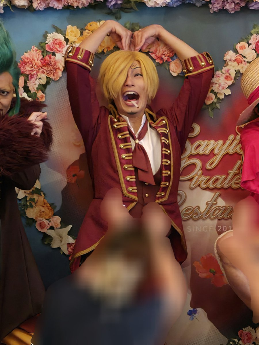 yzk_usj's tweet photo. 去年のサンレス
指ハート🫰に対するリアクションの違い
🫰握ってくれる
🫰ハートで包み込んでくれる
🫰ハートで囲ってくれる
🫰喜びのあまり吹き飛んで壁にめり込む

 #サンレス
 #USJファン https://t.co/l454rxznqx