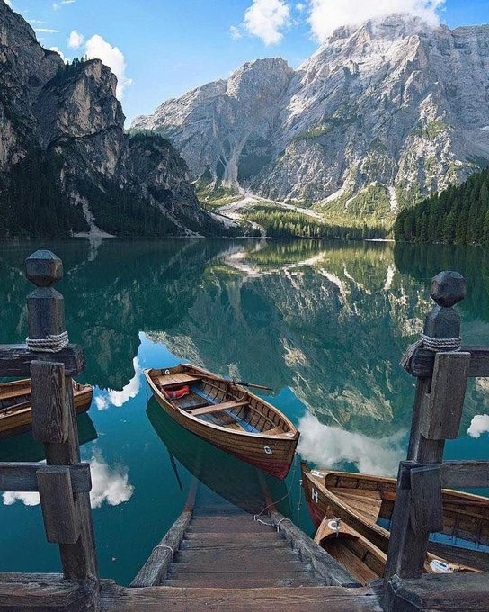 BarirahQueen's tweet photo. Dolomites Italy 🇮🇹 https://t.co/i6L5EybgTC