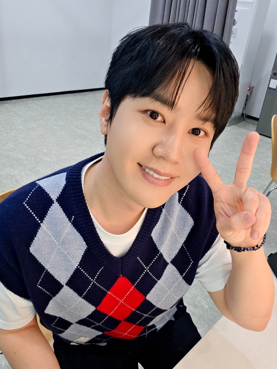 official_lapoem's tweet photo. #LAPOEM #라포엠 
 #HAPPYLAPOEMDAY https://t.co/fwB1KzdTNy