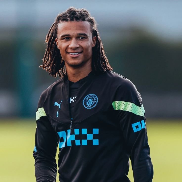 TekYolFener's tweet photo. Nathan Ake transferi hakkındaki düşünceleriniz neler? https://t.co/XYHSRlbhE3