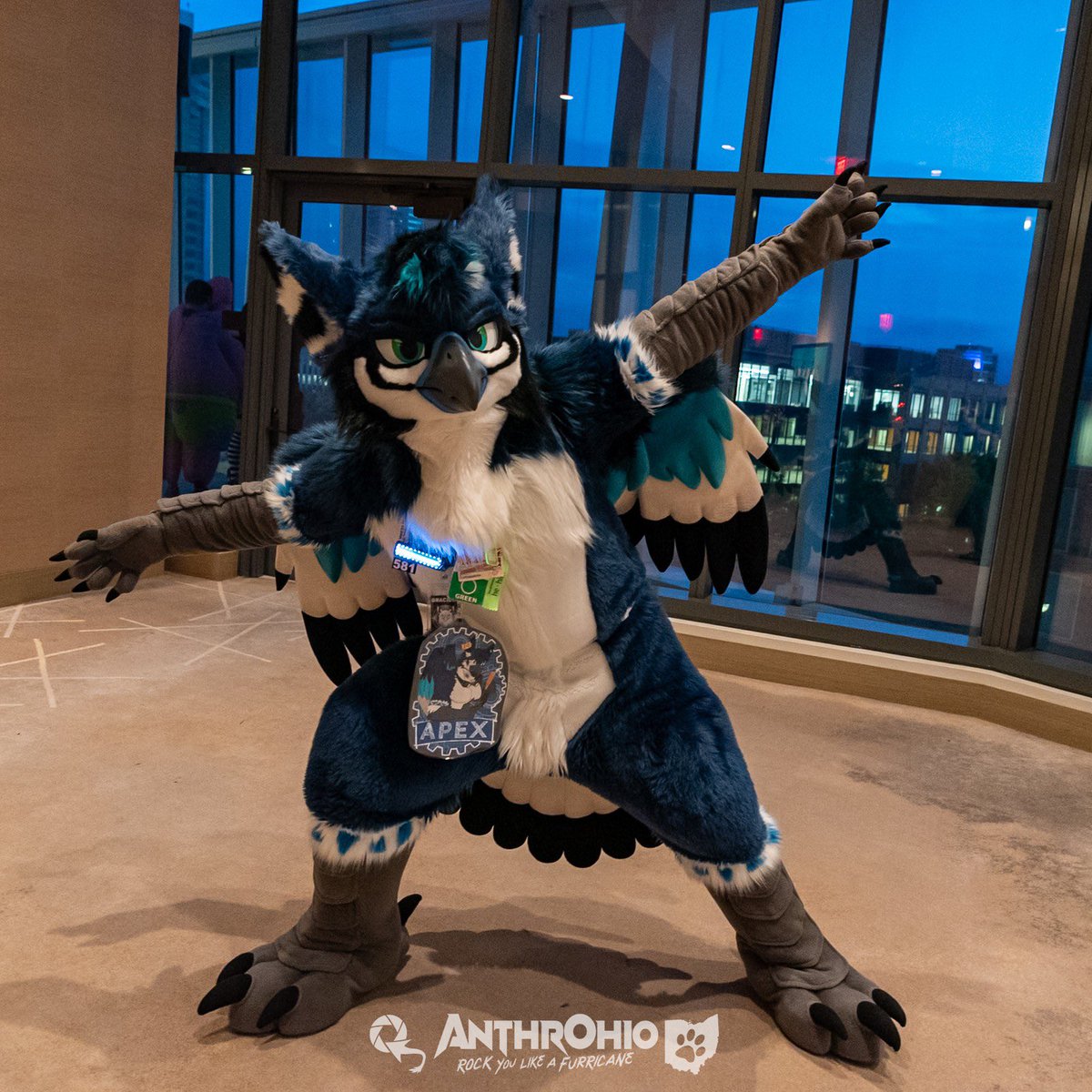 ApexDaGryph's tweet photo. Happy #FursuitFriday!

Hope y’all are having fun in the heat at AC, sadly this bird can’t manage this heat ^^;

🪡:@Wolfbird_NLCC 
📸:@techsparky https://t.co/x0CaToxgw7