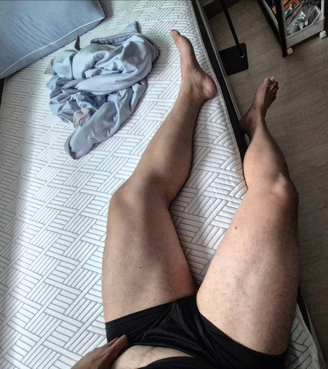 thighs_archive's tweet photo. https://t.co/owoztCFiNH