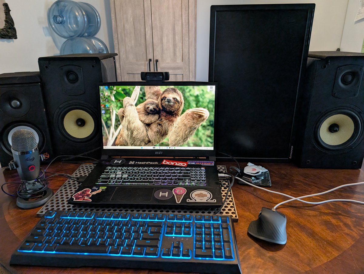 KylePost17's tweet photo. Waiting on a few more parts for my server PC . Do you think this setup is serious enough for a home devbox? #Hbar #techlife https://t.co/vgovhHBKEr