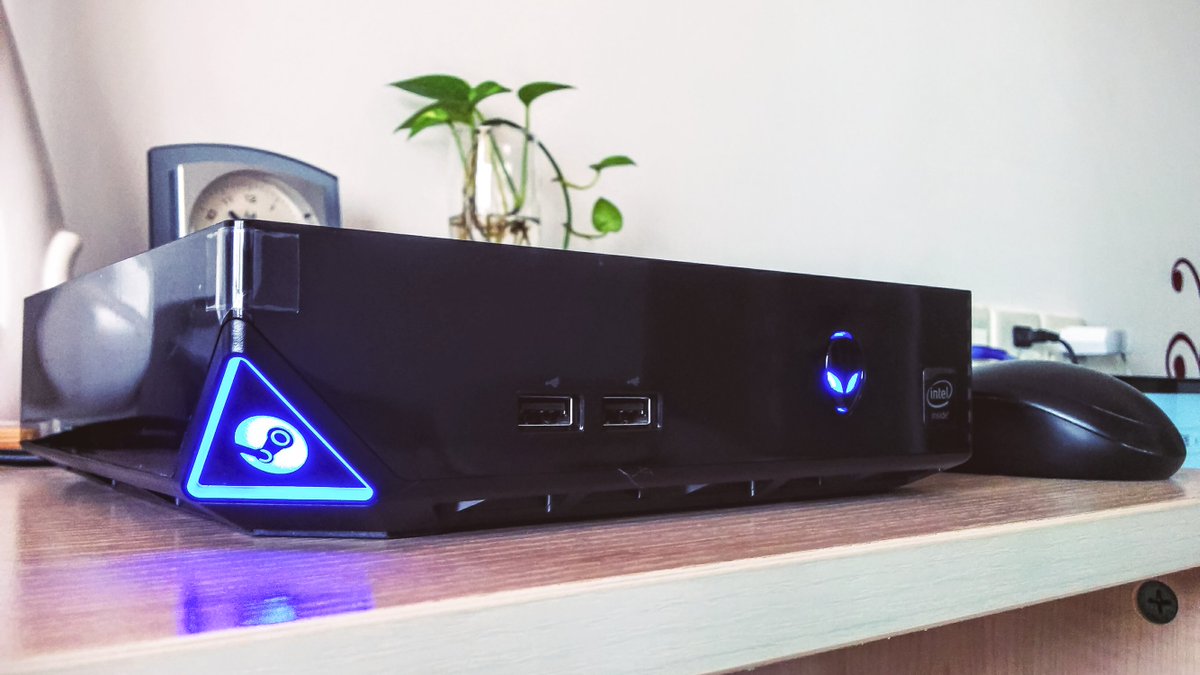 oyasumi_wkshop's tweet photo. Got my new Steam Machine😍👽 https://t.co/6HXmQgCh1w