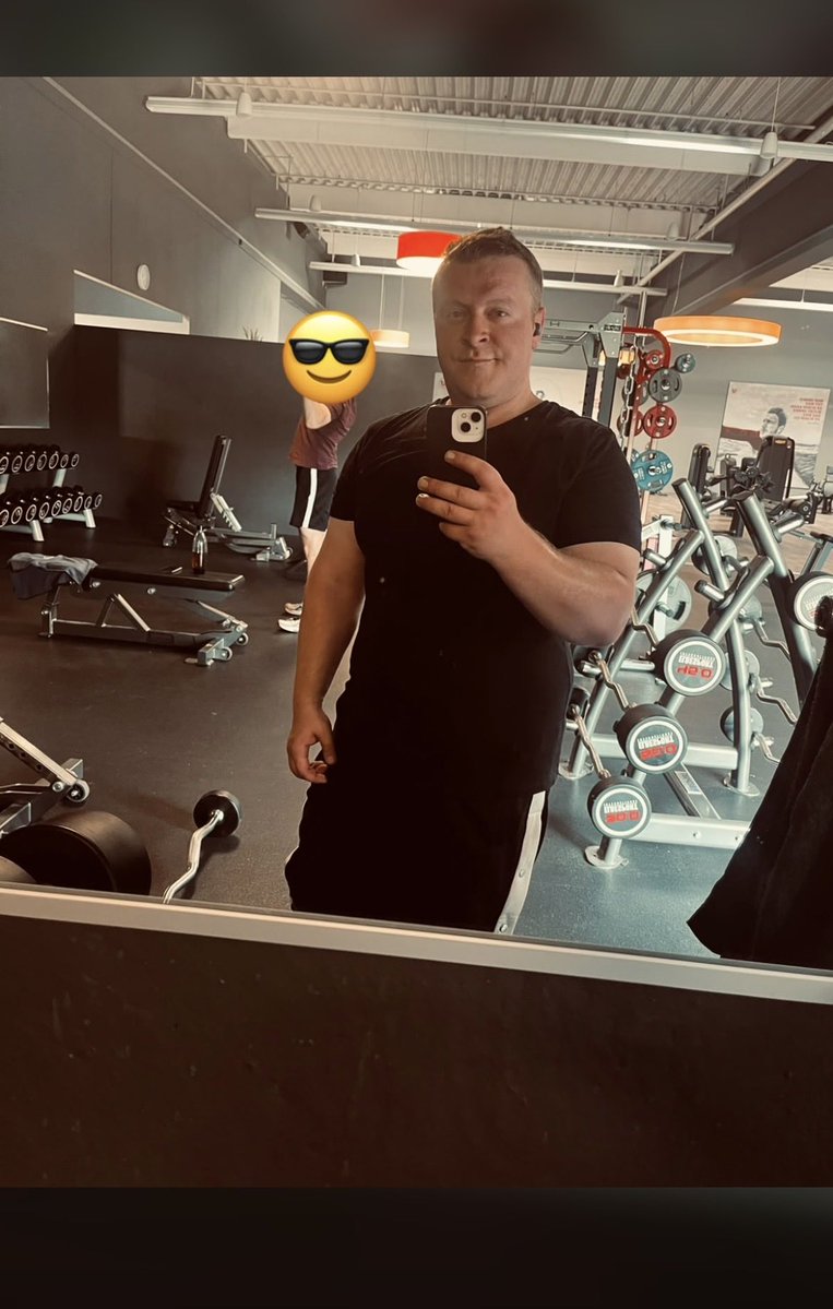 MiikeGyver93's tweet photo. Ab ins Wochenende Leude 🍻 https://t.co/MKJOMS2Ic0