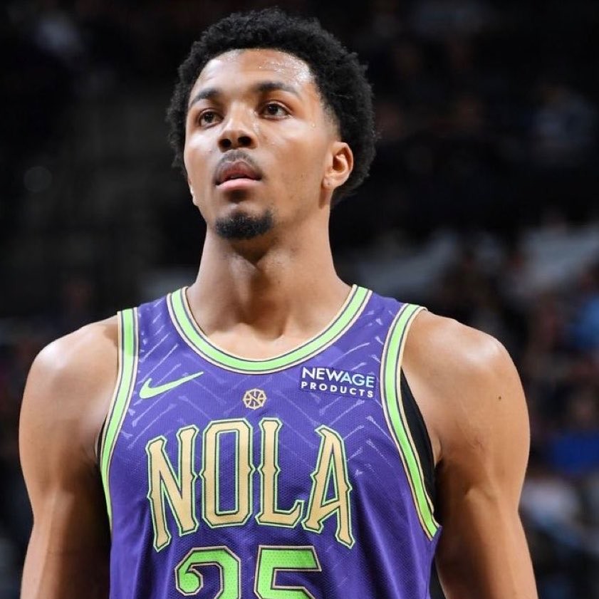 KalshiHoops's tweet photo. Potential Trade Scenerio:

Hawks receive:
• Trey Murphy III

Pelicans receive:
• Dyson Daniels
• 2029 unprotected 1st-round pick (via ATL)
• 2031 unprotected 1st-round pick (via ATL)
• 2032 unprotected 2nd-round pick (via ATL)

The Hawks are in the mix for Murphy... his valuable contract with three years and $87 million remaining could help New Orleans in trade negotiations, per @MikeAScotto.
