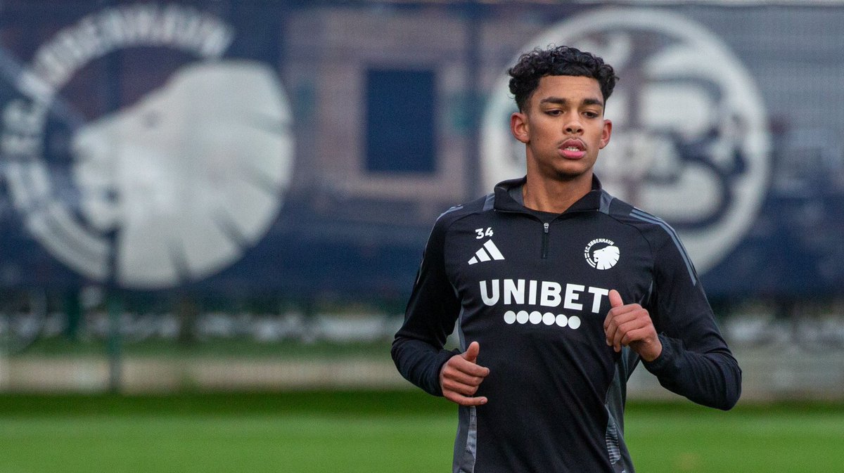 Dragan1889's tweet photo. 🟢Hammarby ryktades Waylon Renecke är en 19-årig vänsterfotad mittback som är stark i närkamperna, snabb och trygg med bollen. Han började sin karriär i Peterborough United, sedan Norwich City och spelade sedan för FC Köpenhamn U19. Under 2025 var han utlånad till Örgryte.⚪️ https://t.co/IPp6eun28p