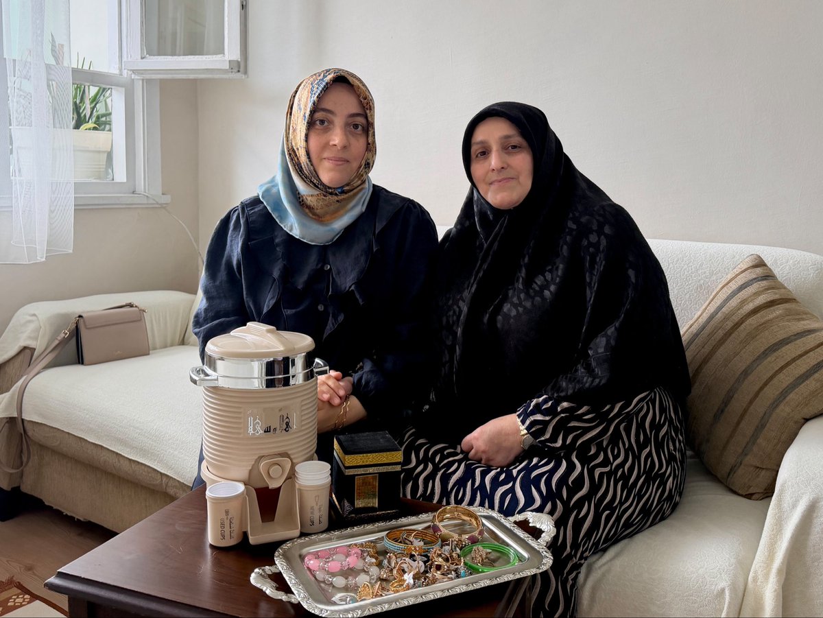 seval_av's tweet photo. Mukaddes topraklardan dönen önceki dönem Mimar Sinan Mahalle Başkanımız kıymetli ablamız Fatma Yazıcı’yı ziyaret ederek hayırlı olsun dileklerimizi ilettik. 🕋

Allah, hac ibadetini ve dualarını kabul eylesin. 

Rabbim, hac ibadetini arzu eden herkese nasip eylesin.🌼 https://t.co/fAH8RZWYwo