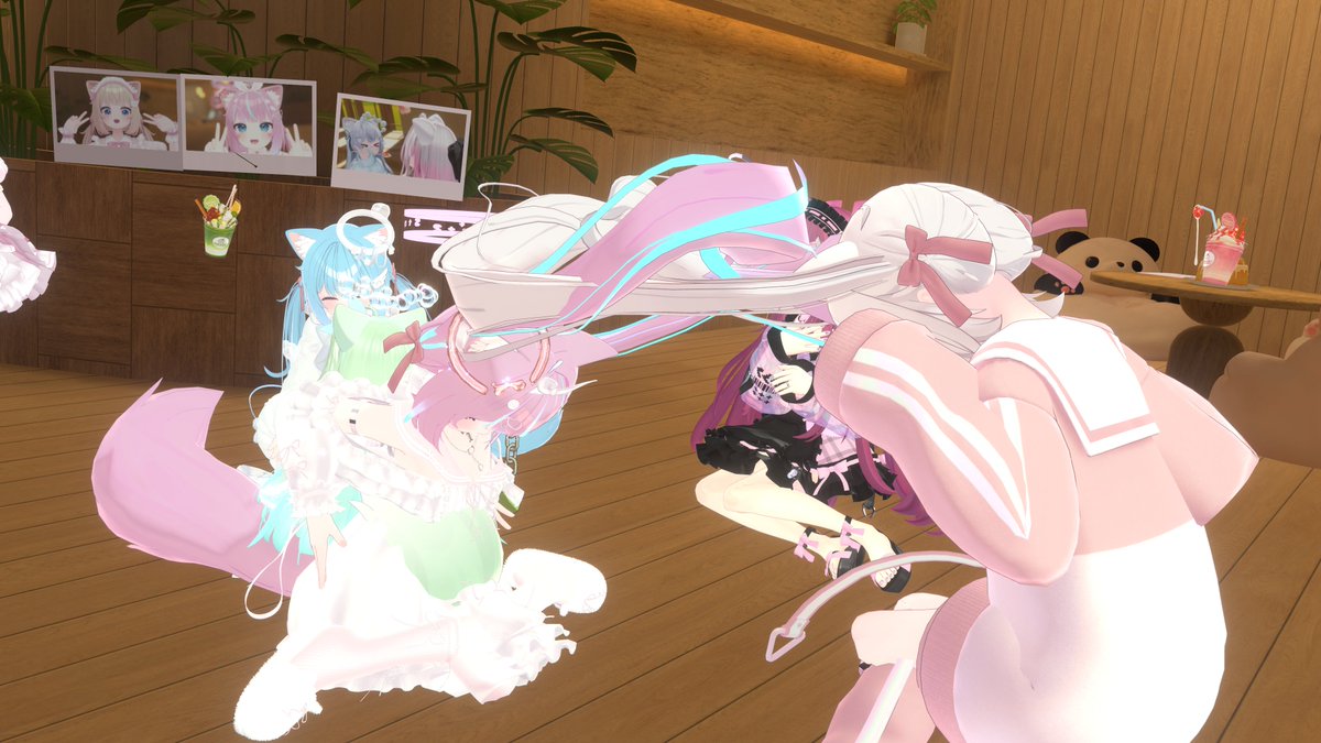 momeae_v's tweet photo. #ぱすてるしろっぷ 行った！シフォンちゃんいっぱいで嬉しい！かわいい！楽しかった～！ https://t.co/Ur9w9aFM9W