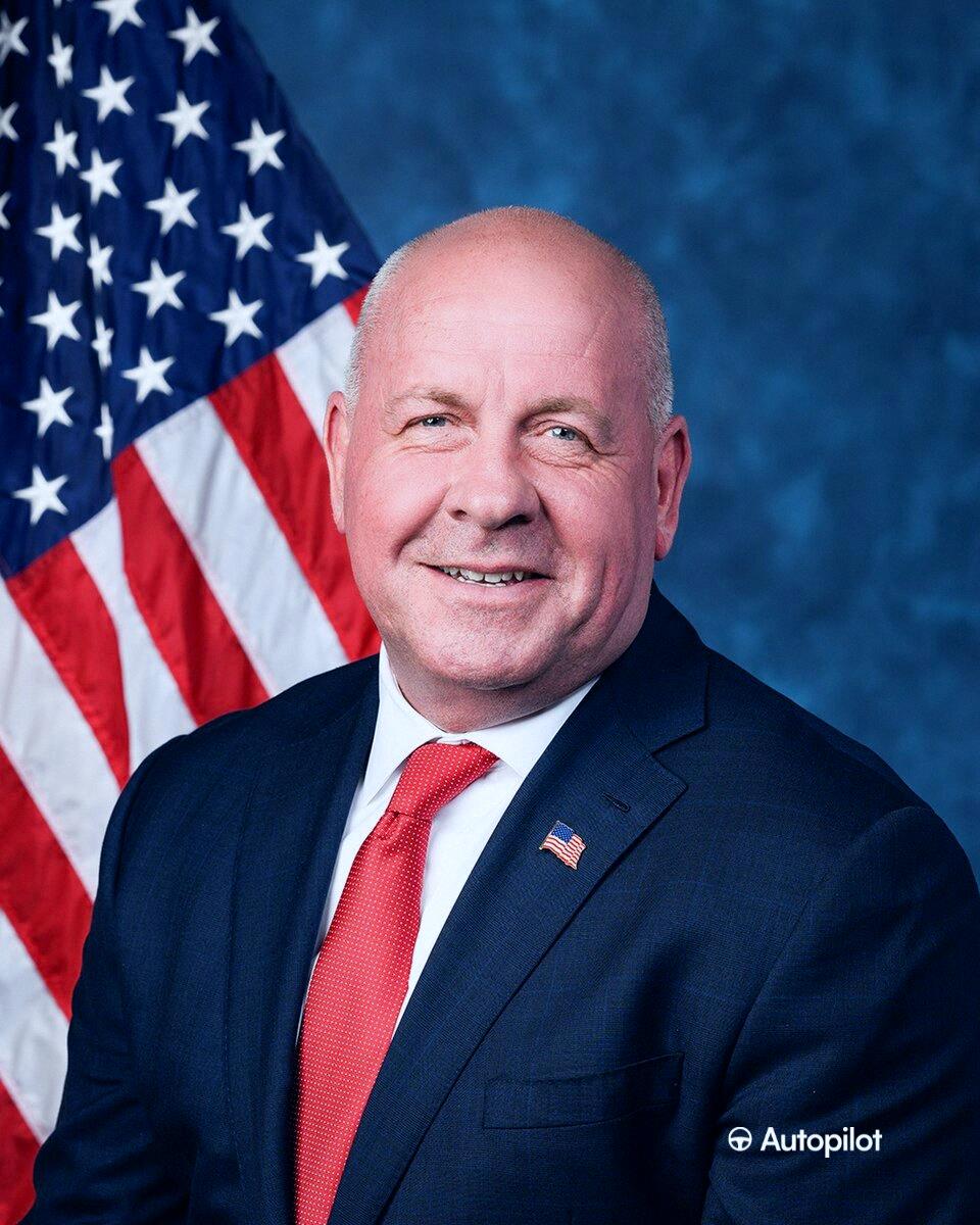 LilFreak_Bxtch's tweet photo. Something to keep an eye on👀

Just came out that Rep. David Taylor (R) bought Chevron stock ($CVX) on June 15th.

He's on the subcommittee overseeing federal pipeline safety.

Chevron runs one of the biggest pipeline networks in the US — directly under that same subcommi https://t.co/myCi3q3YGu