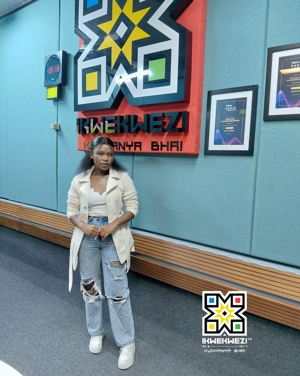 Ikwekwezi_FM's tweet photo. 📌 #Azitjhe | DJs at Play
🎙️Thobile Pofu
📆 Fri, 03 July
#UmkhanyoNgowakho
📻90.6-107.7
📱 https://t.co/7Rb5HTCkOd
💻Stream | https://t.co/OrmPWTGJv5 https://t.co/BhPK1fPujl