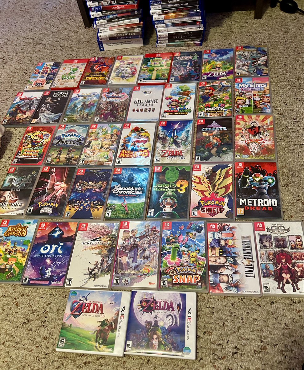 bloob3rry_'s tweet photo. Someone asked me to show evidence of how many physical games I’ve purchased “in the last 5 years”

Why are there so many people assuming that we don’t buy physical media and we’re just pretending to care about it??? Wtf is that lmao https://t.co/HmlynYJeOU