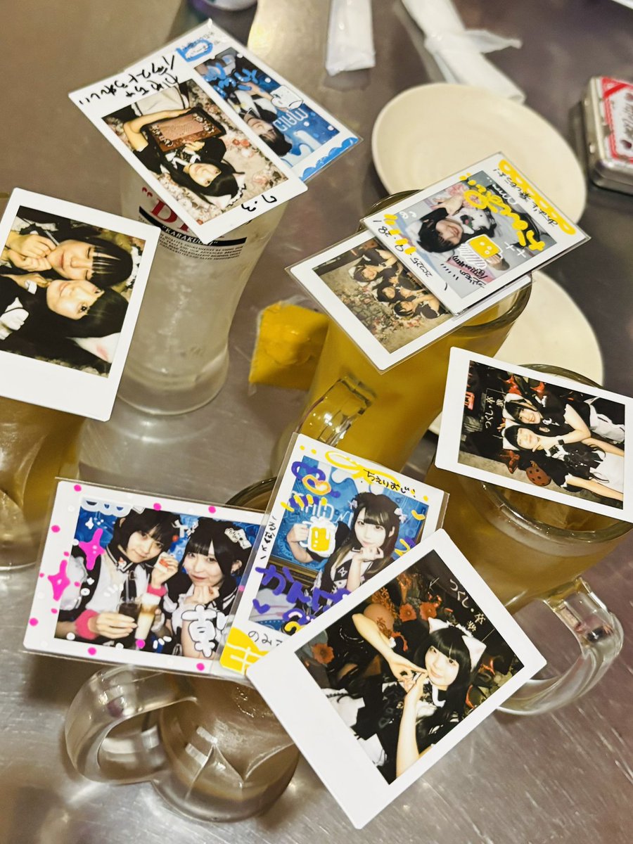 hiro_cherioji's tweet photo. ちぇりおじです。
つくにゃん大先生、卒業おめでとう会🍻 https://t.co/i5NXOMTrZU