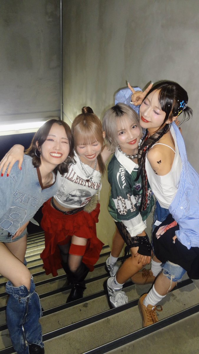 inspire_jp_'s tweet photo. 𝐈𝐍𝐒𝐏𝐈𝐑𝐄 𝐂𝐨𝐧𝐟𝐞𝐭𝐭𝐢𝐂𝐢𝐭𝐲 𝐓𝐎𝐔𝐑 𝐅𝐈𝐍𝐀���🎉
　　　　@ Veats Shibuya

ツアーファイナル無事終了いたしました！
ご来場いただきありがとうございました。
皆様のおかげで、こんなにも素敵な4年目へのスター��がきれました💨

今後ともINSPIREの応援をどうぞよろしくお願いいたします！！

後日INSPIREからの嬉しいお知らせ投稿します！お楽しみに🫶🏻

#INSPIREjp #ConfettiCity2026
