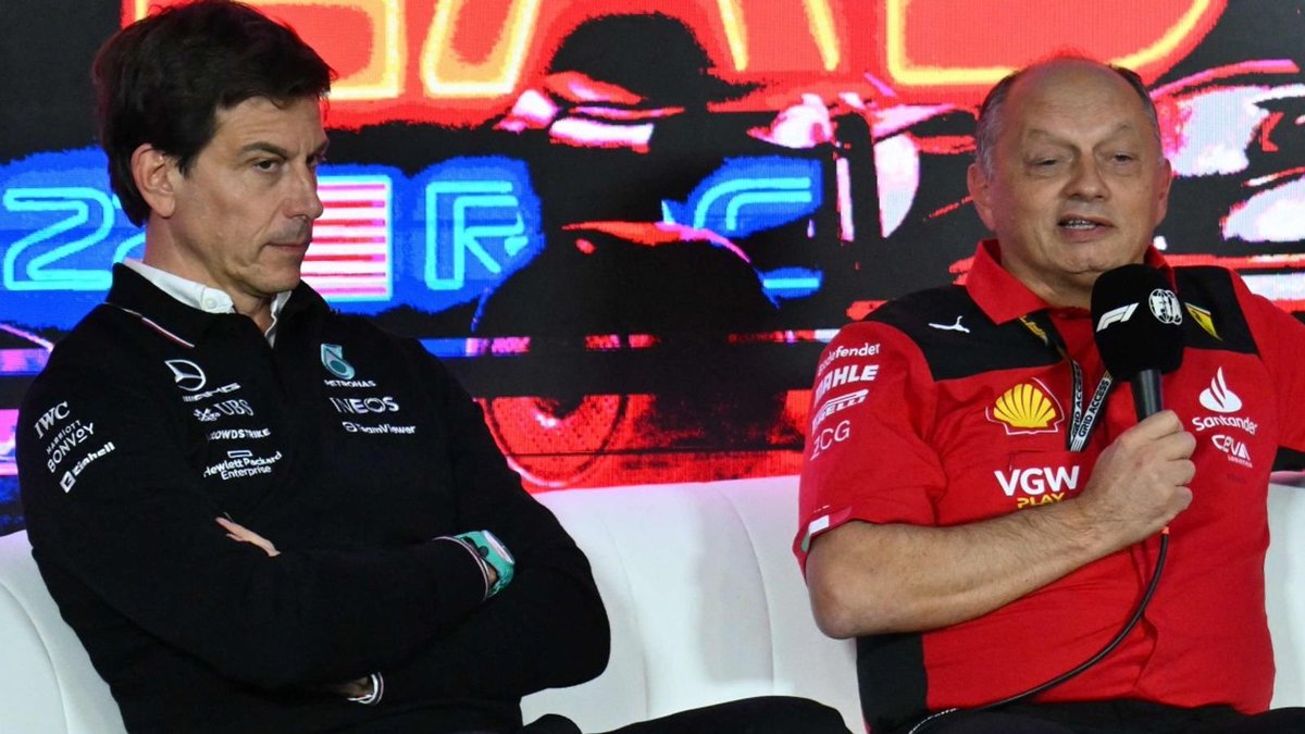 Nachez98's tweet photo. 🔥 Fred Vasseur no se calla ante las acusaciones de Toto Wolff sobre "presupuesto ilimitado"

😅 "Lo encuentro muy irónico viniendo de Toto y Mercedes"

👉 "Cuando ellos desarrollan son unos genios y cuando lo hacemos nosotros estamos haciendo trampas"

#F1 #BritishGP 🇬🇧 https://t.co/03pcn2HT4q